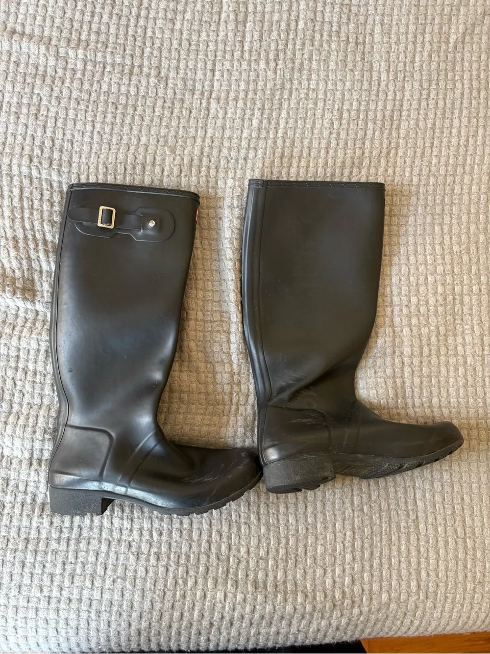 Hunter Black Foldable Tall Rain Boots with Branded Drawstring Bag